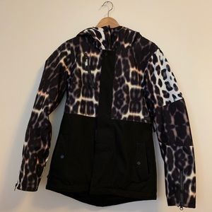 Absolutely gorgeous Volcom snowboard jacket